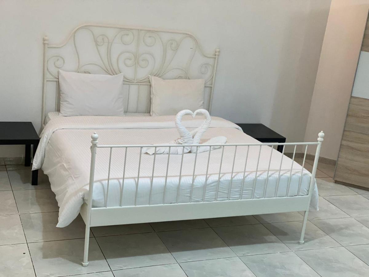 Comfortable Private Rooms In Compound Housing 迪拜 外观 照片