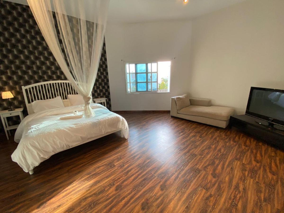 Comfortable Private Rooms In Compound Housing 迪拜 外观 照片