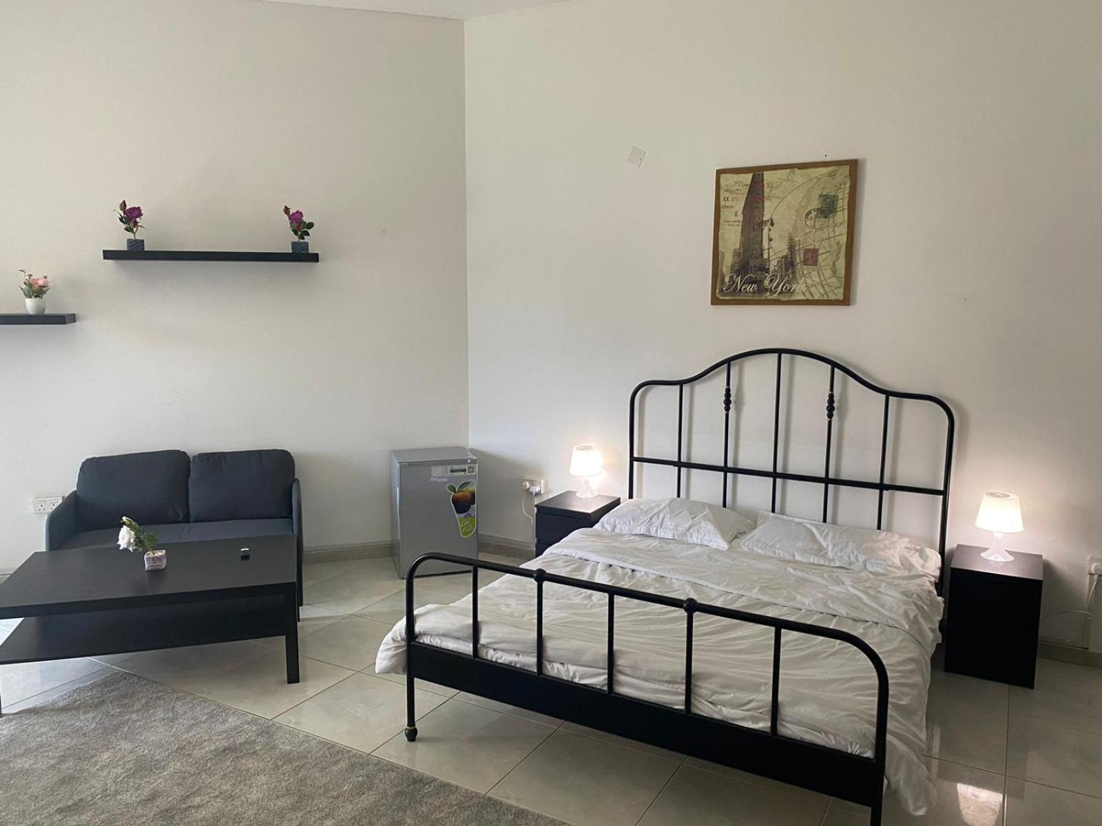 Comfortable Private Rooms In Compound Housing 迪拜 外观 照片
