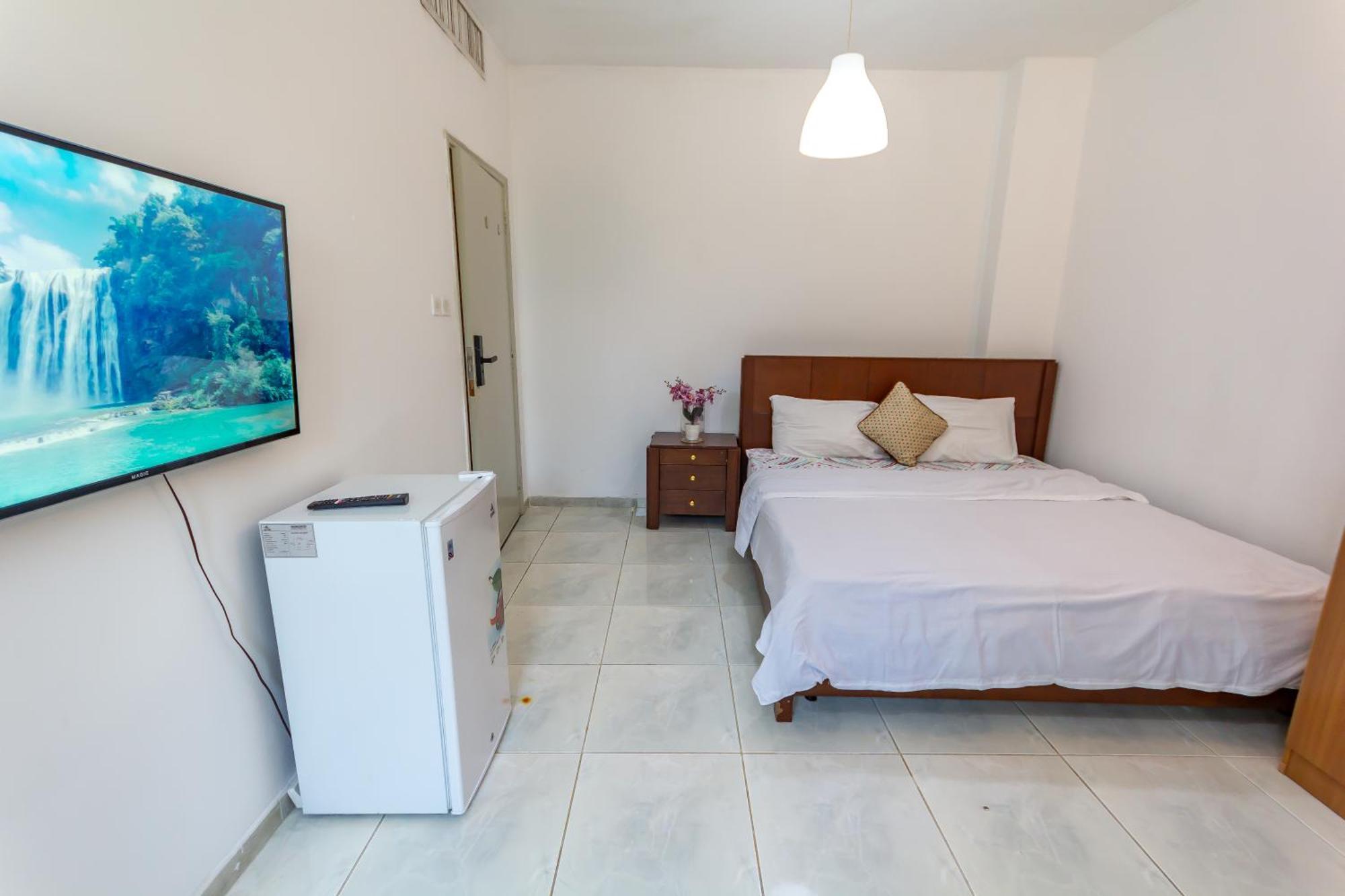Comfortable Private Rooms In Compound Housing 迪拜 外观 照片